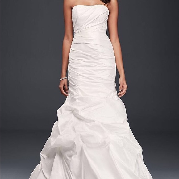 David's Bridal Dresses & Skirts - Brand New wedding dress